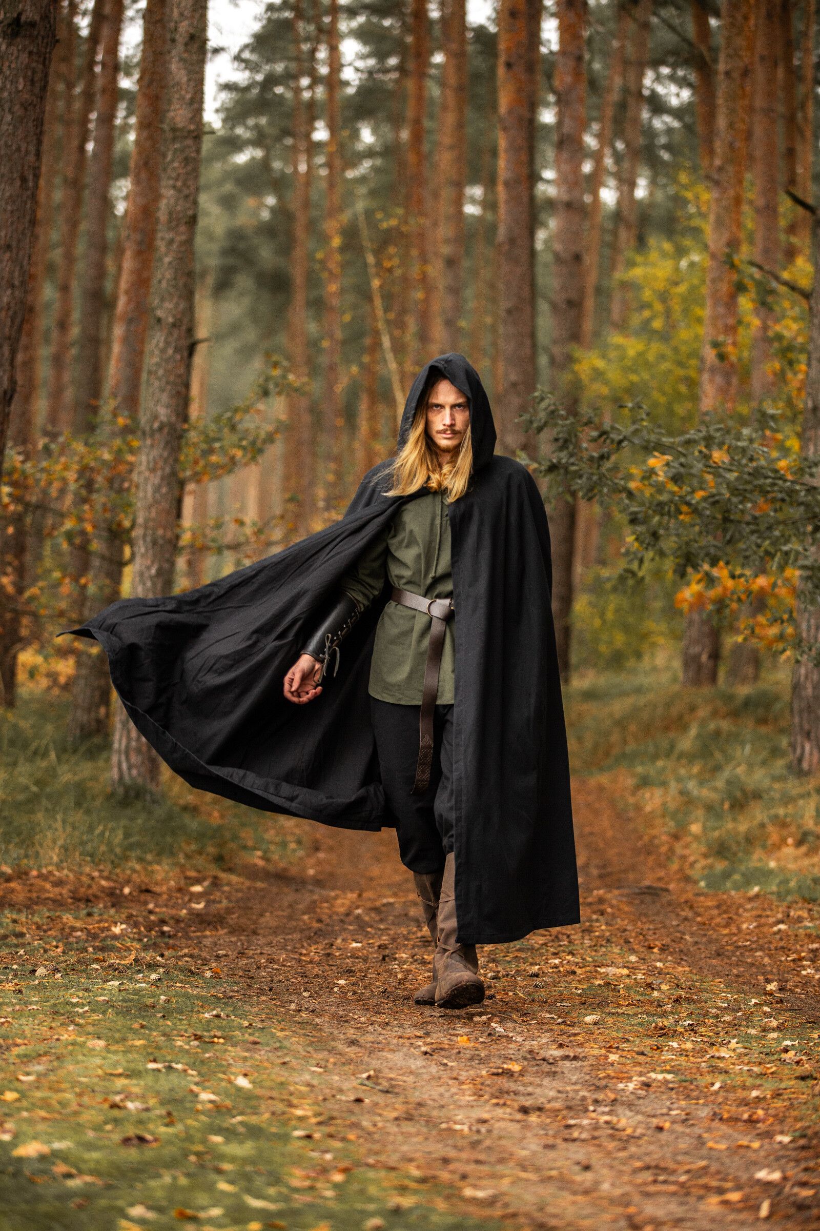 Capa medieval Johannes - Negro